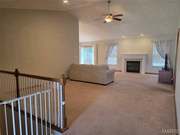 2214 Madero DR, Shiloh, IL 62221