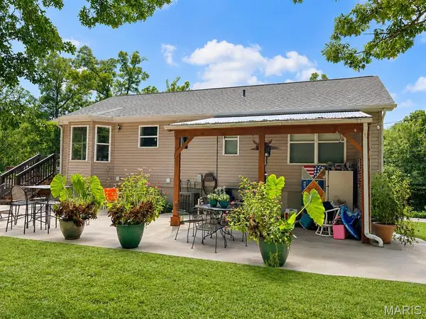 22907 Lakeside Hills DR, Warrenton, MO 63383