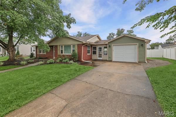 677 S Moore ST, Nashville, IL 62263
