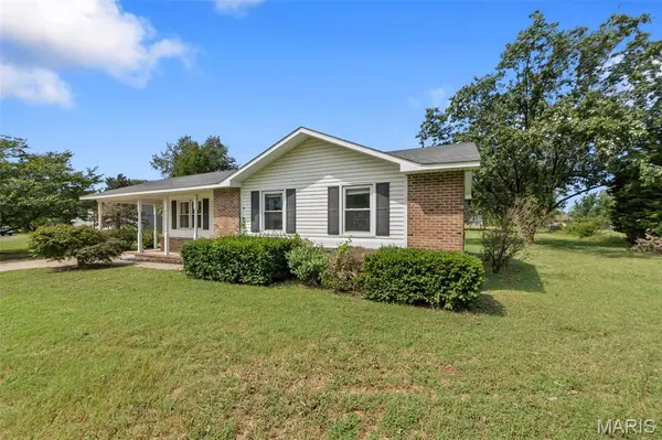 206 Bohannon ST, Sikeston, MO 63801