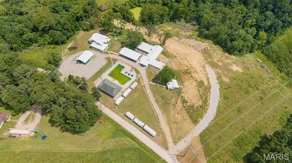 30328 Jeffries RD, Richland, MO 65556