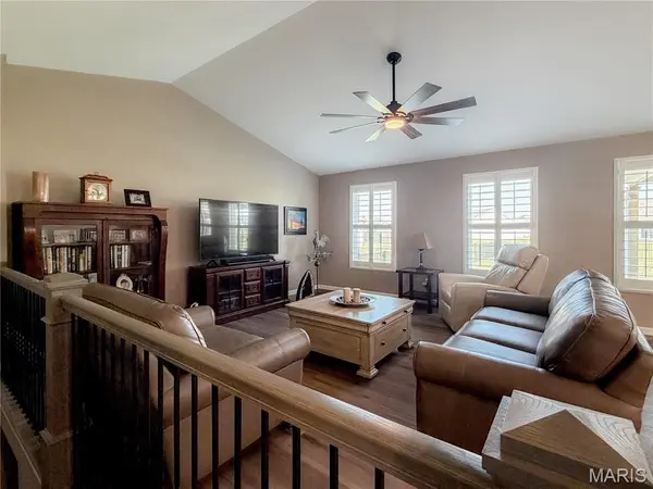 3463 Dakota DR, Shiloh, IL 62221
