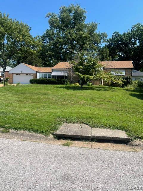 253 Turf, St Louis, MO 63119