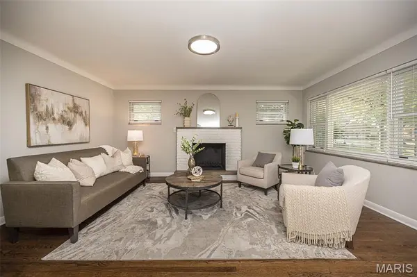 4383 Holly Hills BLVD, St Louis, MO 63116