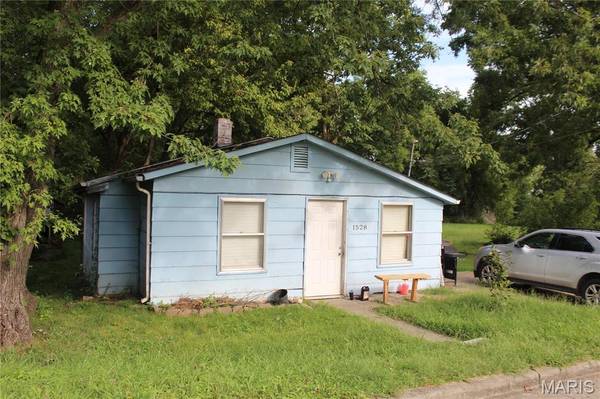1528 N Water ST, Cape Girardeau, MO 63701
