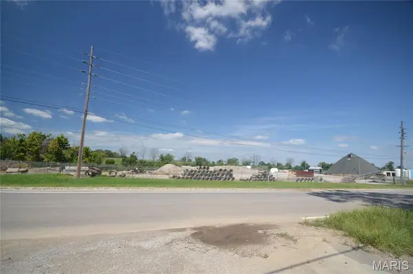 308 Old State Route 3, Columbia, IL 62236
