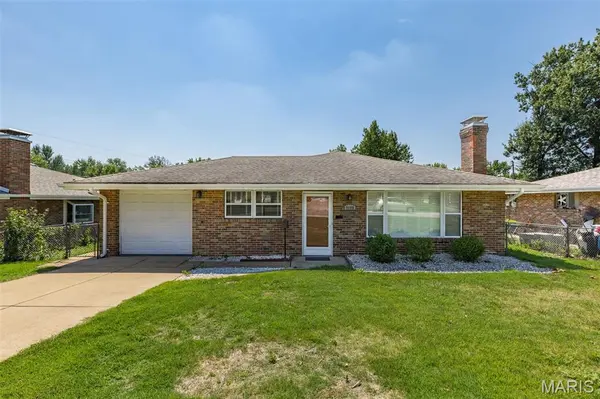 9108 Brownridge DR, St Louis, MO 63114