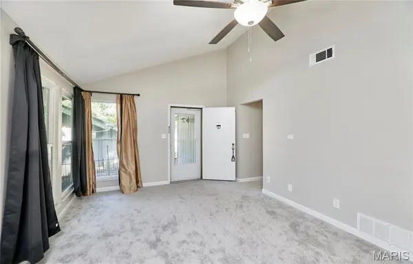 1470 Pine Row CT, St Louis, MO 63146