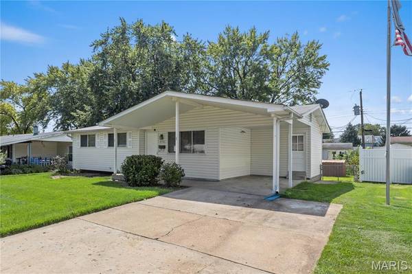 1770 Tahoe DR, Florissant, MO 63031