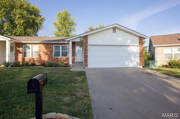 7 Windstream CT, St Peters, MO 63376