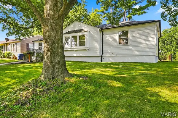 6207 Archwood LN, St Louis, MO 63123