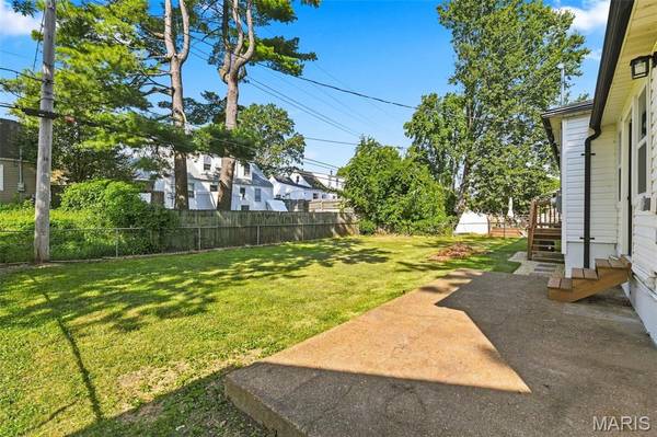 6207 Archwood LN, St Louis, MO 63123