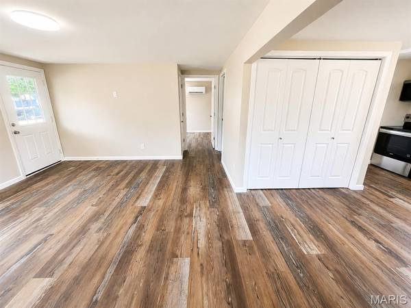 417 Taylor ST, Richland, MO 65556
