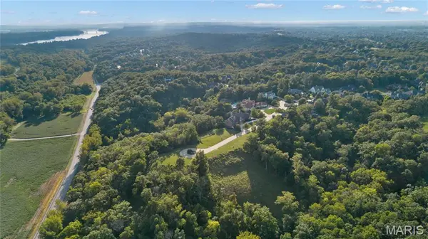67 Castle Bluff DR, Unincorporated, MO 63304