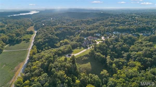67 Castle Bluff DR, Unincorporated, MO 63304