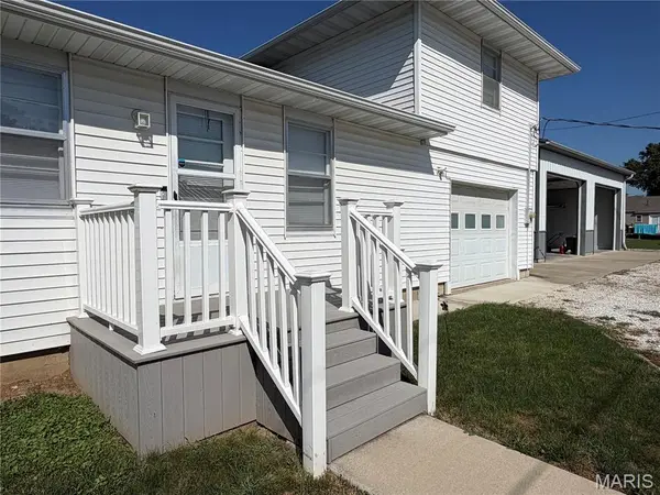 122 W Elm ST, Palmyra, MO 63461