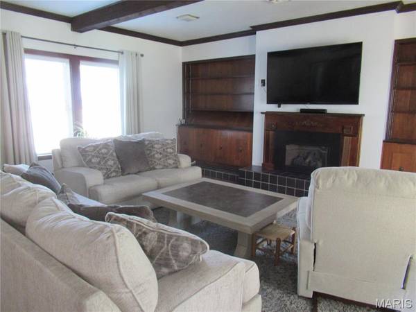 230 Maple ST, Sullivan, MO 63080