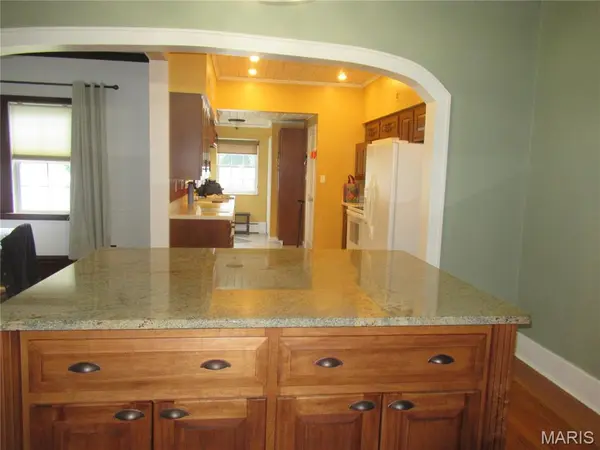 230 Maple ST, Sullivan, MO 63080
