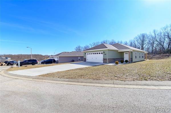 105 Daniels CT, St Robert, MO 65584