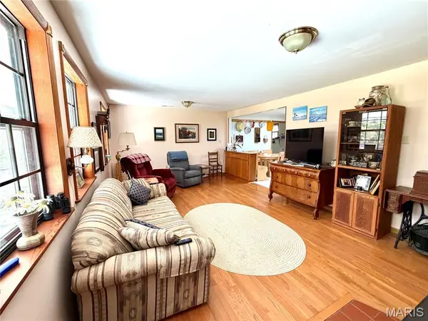 352 Highway M, Steelville, MO 65565