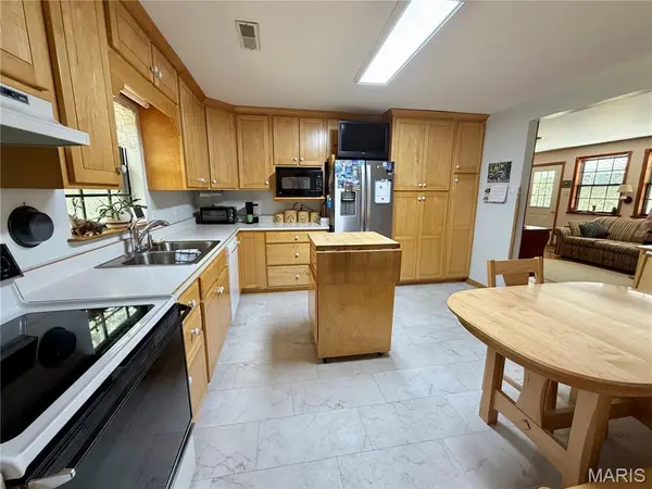 352 Highway M, Steelville, MO 65565