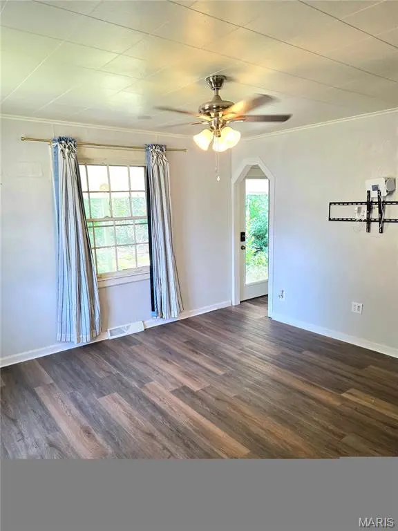 200 E 1st ST, Rolla, MO 65401