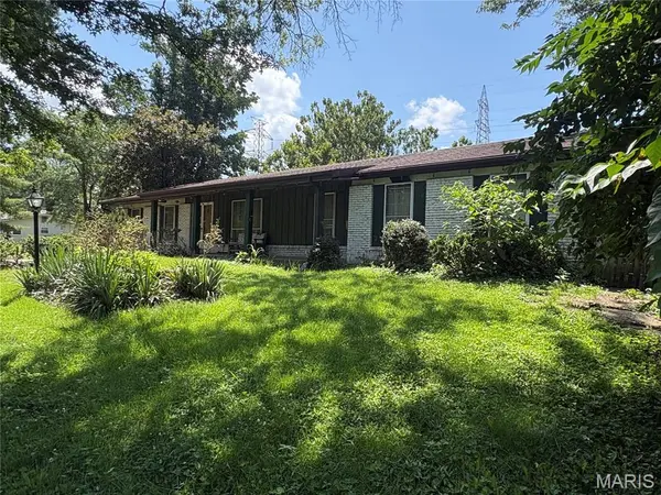 12404 Merrick DR, Unincorporated, MO 63146