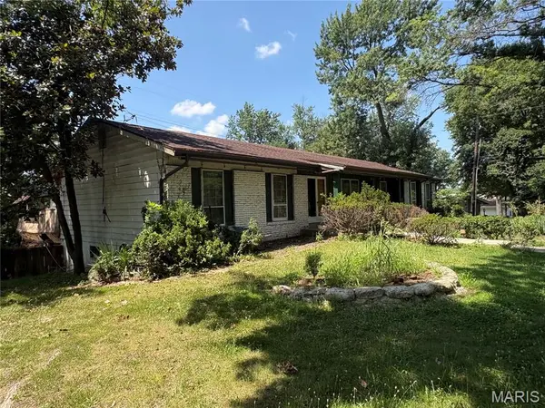 12404 Merrick DR, Unincorporated, MO 63146
