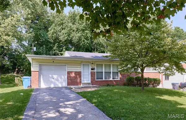 145 Clearview DR, Florissant, MO 63033