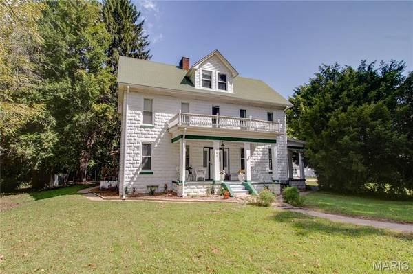 702 W Main ST, Hardin, IL 62047