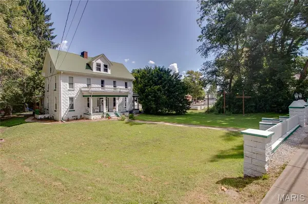 702 W Main ST, Hardin, IL 62047