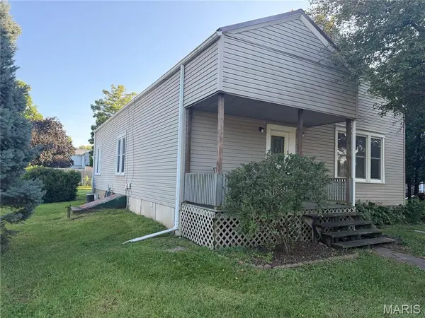 611 Clark ST, Canton, MO 63435