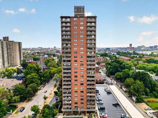 4466 W Pine BLVD #14C, St Louis, MO 63108