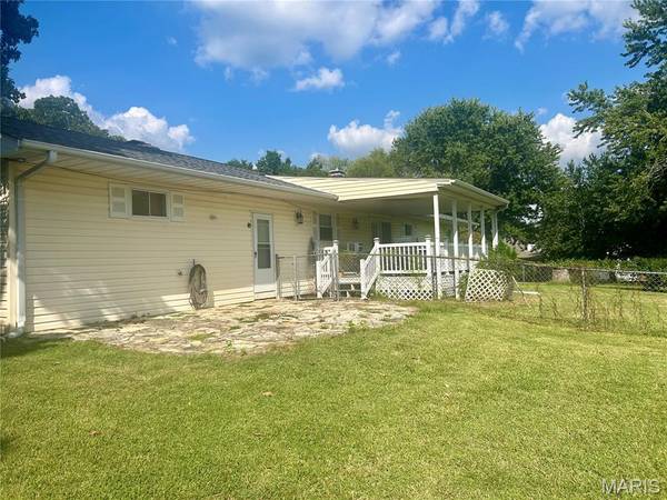 425 Eggers ST, Bismarck, MO 63624