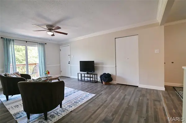 2745 Westphalia CT #F, Oakville, MO 63129