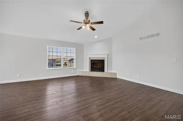 135 Lyle Curtis CIR, Waynesville, MO 65583