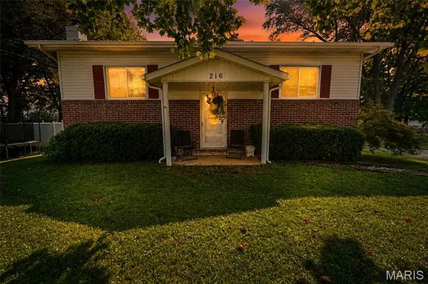 216 S Henderson ST, Park Hills, MO 63601