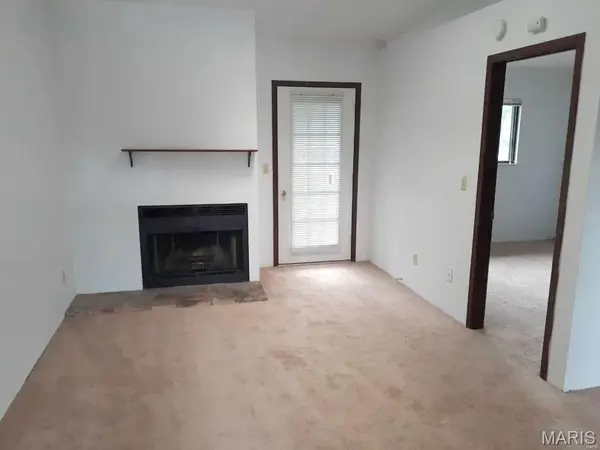 62 PEACHTREE LN, Fairview Heights, IL 62208