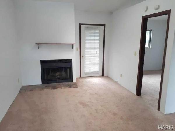 62 PEACHTREE LN, Fairview Heights, IL 62208