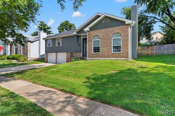 1318 Westbrooke Meadows LN, Ballwin, MO 63021
