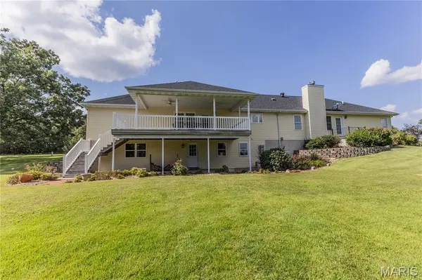 20025 Highway 42, Belle, MO 65013