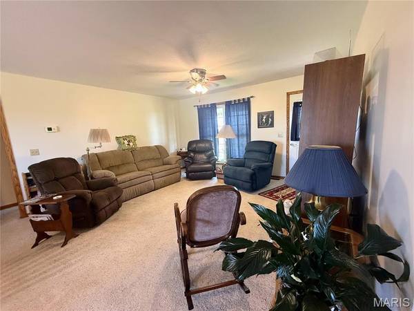 19182 Missouri DR, Glenwood, MO 63541