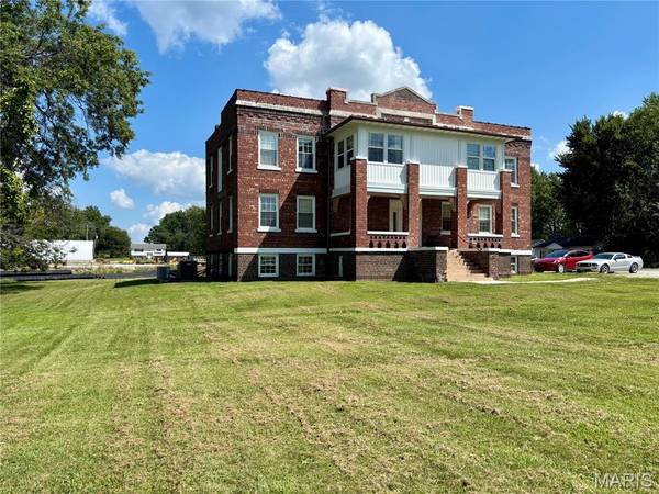 230 Pickering ST, Montgomery City, MO 63361