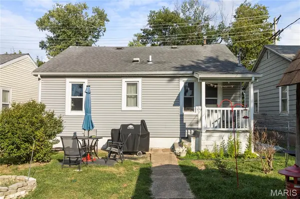 210 E 3rd ST, De Soto, MO 63020