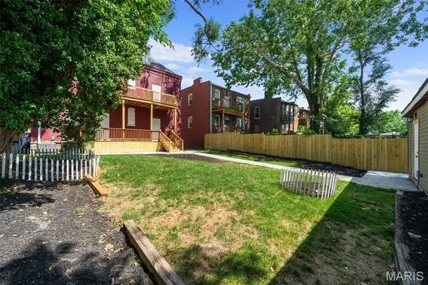 2849 Texas AVE, St Louis, MO 63118