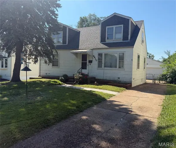 9930 Iveland DR, Overland, MO 63114