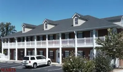 125 Booneslick #117-131, Warrenton, MO 63383