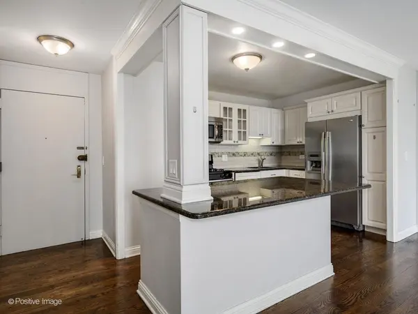 2800 N Lake Shore DR #1003, Chicago, IL 60657