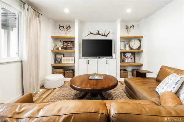 11740 W 72nd PL, Arvada, CO 80005
