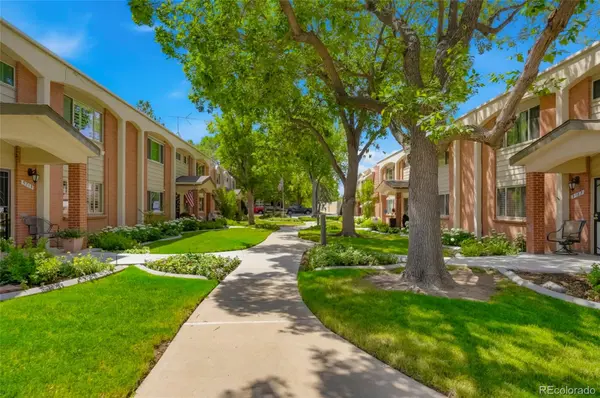 9207 E Center AVE, Denver, CO 80247